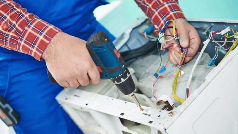 Bornova Toshiba Toshiba çamaşır makinesi kart tamiri – Su almama arızası orijinal parça ile giderildi. - Teknik servis örneği
